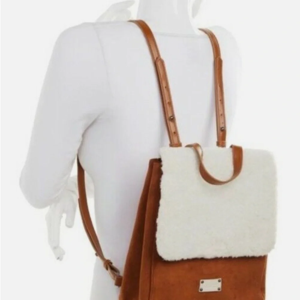 BearPaw Tan and Cream Textured Backpack - Picture 6 of 6